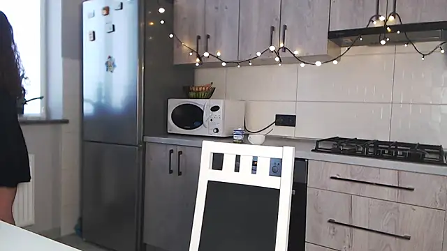 MilenaRossa online show from November 6, 2025, 8:04 am