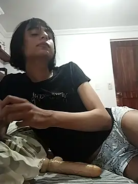 Snapshot of sophiasleepy1 chatting on November 1, 2025, 4:25 am sophiasleepy1 online show from November 1, 2025, 4:25 am