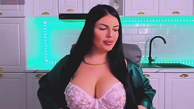 Snapshot of RheaLynn chatting on February 5, 2026, 9:08 pm RheaLynn online show from February 5, 2026, 9:08 pm