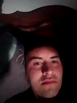 Snapshot of Achi09 chatting on October 28, 2025, 9:06 pm Achi09 online show from October 28, 2025, 9:06 pm