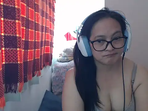 Snapshot of Kinkybela2025 chatting on July 8, 2026, 1:54 am Kinkybela2025 online show from July 8, 2026, 1:54 am