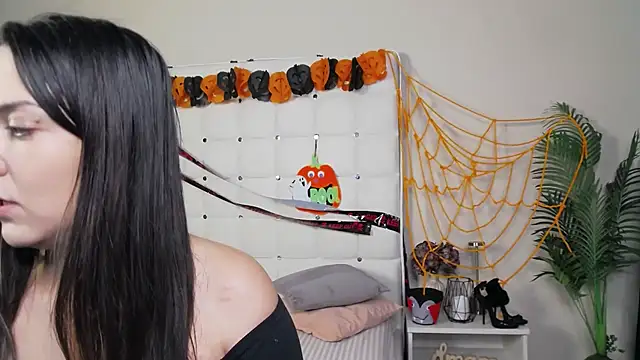 Snapshot of AlsouKass chatting on October 25, 2025, 6:32 am AlsouKass online show from October 25, 2025, 6:32 am