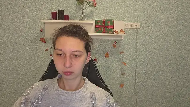 CuteEllii online show from December 20, 2025, 5:14 am