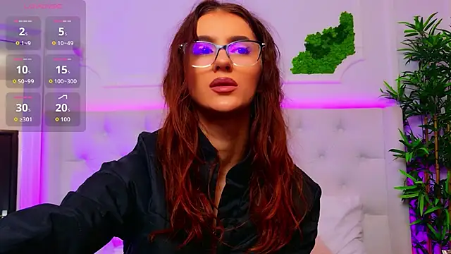 Snapshot of ElisaCharm chatting on February 11, 2026, 3:33 am ElisaCharm online show from February 11, 2026, 3:33 am