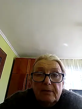 Snapshot of AmyLove353 chatting on March 3, 2026, 2:01 pm AmyLove353 online show from March 3, 2026, 2:01 pm