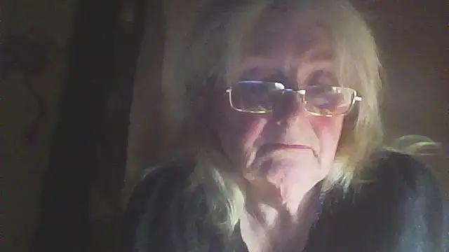 Snapshot of AmyLove353 chatting on March 6, 2026, 9:44 pm AmyLove353 online show from March 6, 2026, 9:44 pm