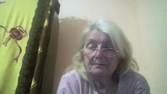 Snapshot of AmyLove353 chatting on March 17, 2026, 9:40 pm AmyLove353 online show from March 17, 2026, 9:40 pm