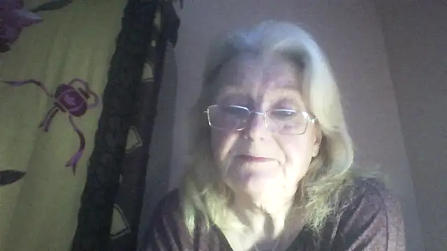 Snapshot of AmyLove353 chatting on March 26, 2026, 4:51 am AmyLove353 online show from March 26, 2026, 4:51 am