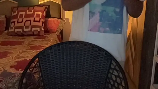 Snapshot of MakeMeAwareAah chatting on October 23, 2025, 4:06 pm MakeMeAwareAah online show from October 23, 2025, 4:06 pm