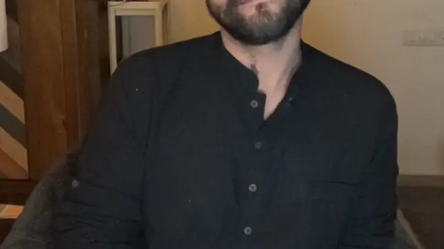 Snapshot of MakeMeAwareAah chatting on November 29, 2025, 5:49 pm MakeMeAwareAah online show from November 29, 2025, 5:49 pm