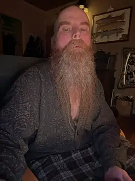 Snapshot of Macduckd chatting on February 5, 2026, 8:52 am Macduckd online show from February 5, 2026, 8:52 am