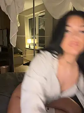 Gabbyys online show from April 8, 2026, 7:25 pm