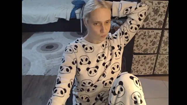 Snapshot of Lucky-Sweet_Bb chatting on October 27, 2025, 4:00 pm Lucky-Sweet Bb online show from October 27, 2025, 4:00 pm