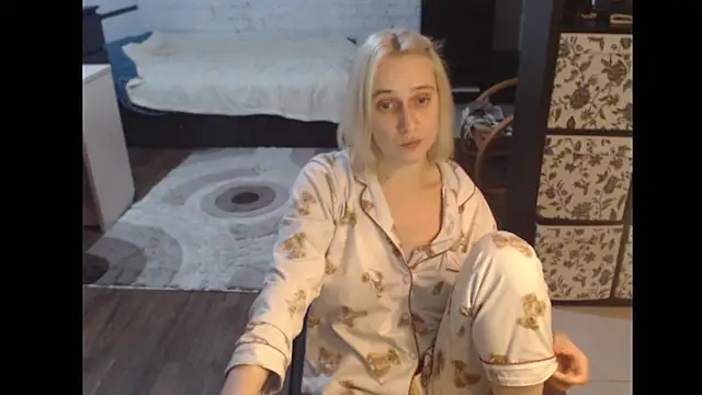 Snapshot of Lucky-Sweet_Bb chatting on October 30, 2025, 5:13 pm Lucky-Sweet Bb online show from October 30, 2025, 5:13 pm