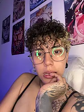 Abby Evanns1 online show from February 8, 2026, 2:31 pm