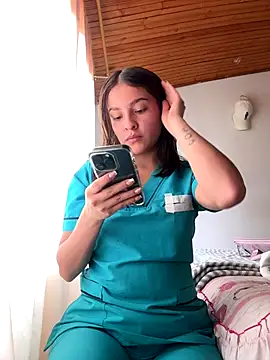 Talia Bonet online show from October 31, 2025, 3:46 pm