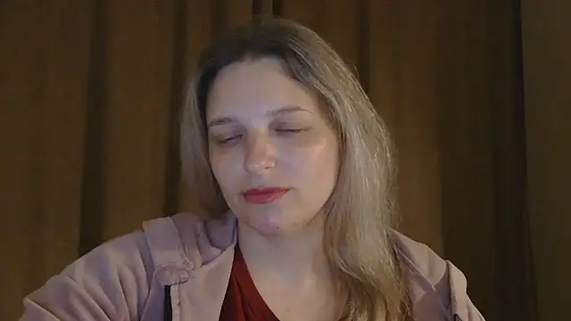 ElisSky301 online show from April 9, 2026, 8:03 pm