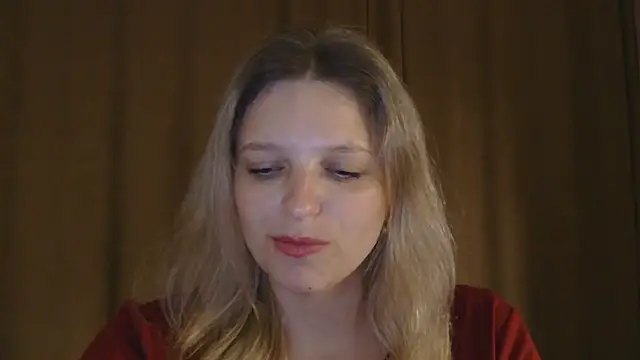 ElisSky301 online show from April 22, 2026, 8:54 pm