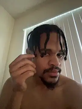 Snapshot of Mrmakeherwet_Tez chatting on October 22, 2025, 4:29 pm Mrmakeherwet Tez online show from October 22, 2025, 4:29 pm