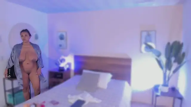 YariRose online show from December 20, 2025, 1:29 pm