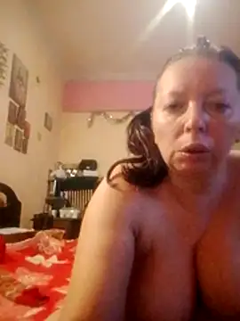 Snapshot of Mairi702 chatting on November 26, 2025, 9:05 pm Mairi702 online show from November 26, 2025, 9:05 pm