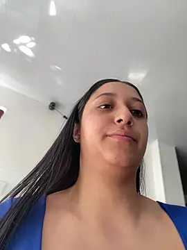 Snapshot of kittymonroe1 chatting on January 18, 2026, 5:50 pm kittymonroe1 online show from January 18, 2026, 5:50 pm