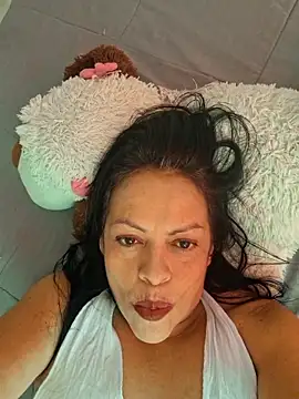 viviana-sexi online show from April 6, 2026, 8:54 pm