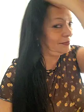 viviana-sexi online show from April 18, 2026, 4:33 pm