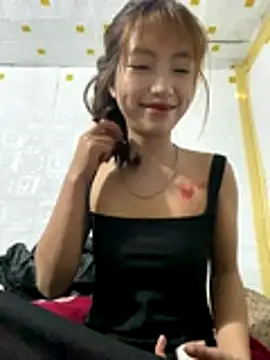 2k7-sex online show from December 23, 2025, 4:43 am