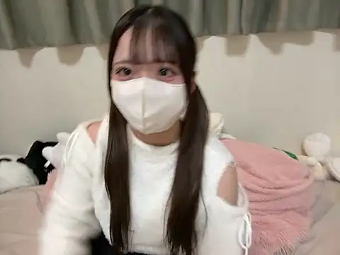 pomu chan online show from January 10, 2026, 9:33 am