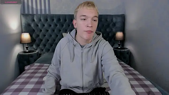 Derek Banville online show from January 7, 2026, 7:38 pm