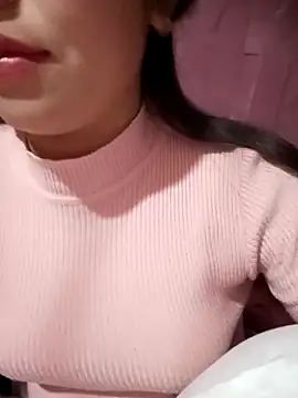 -Lanaa- online show from February 18, 2026, 6:37 pm