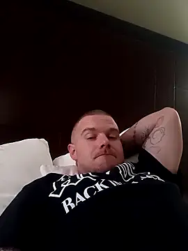 DadDDick925 online show from December 16, 2025, 3:39 pm