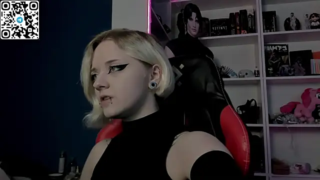 Holy Mistress S online show from February 7, 2026, 10:19 am