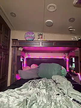 Snapshot of lostinherwonderland chatting on October 29, 2025, 7:48 pm lostinherwonderland online show from October 29, 2025, 7:48 pm