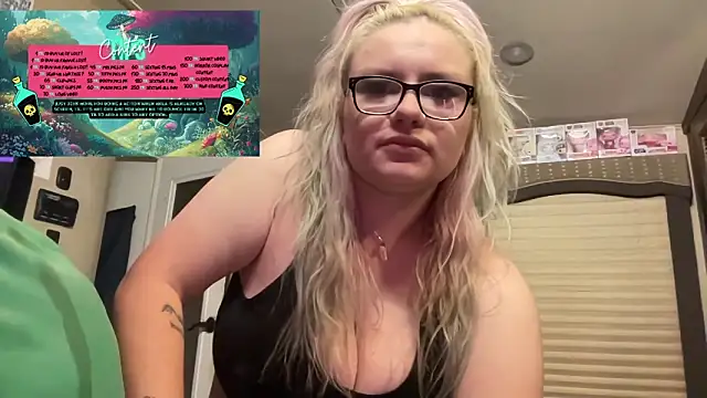 Snapshot of lostinherwonderland chatting on November 11, 2025, 6:57 am lostinherwonderland online show from November 11, 2025, 6:57 am