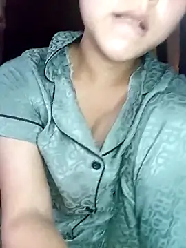 Quynhsumon online show from April 8, 2026, 6:35 am