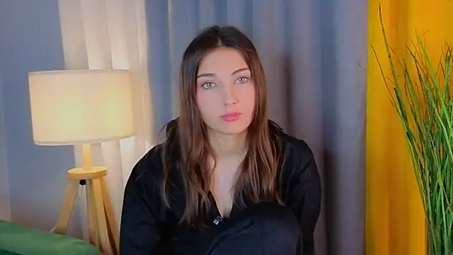 KateCahee online show from November 14, 2025, 1:04 am