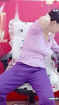 Maomilove1 online show from April 10, 2026, 7:02 am