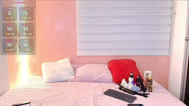 Snapshot of Sara_liz000 chatting on October 24, 2025, 10:17 pm Sara liz000 online show from October 24, 2025, 10:17 pm