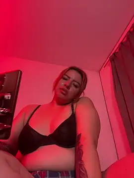 Snapshot of viki_11 chatting on November 5, 2025, 4:01 am viki 11 online show from November 5, 2025, 4:01 am