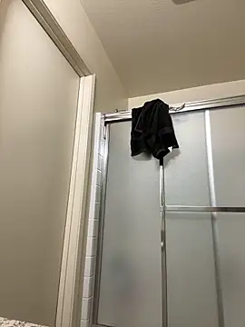 Snapshot of maddfreak0 chatting on December 17, 2025, 2:50 am maddfreak0 online show from December 17, 2025, 2:50 am