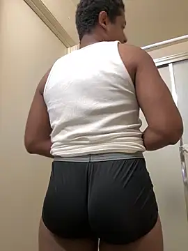 Snapshot of maddfreak0 chatting on April 8, 2026, 7:08 am maddfreak0 online show from April 8, 2026, 7:08 am