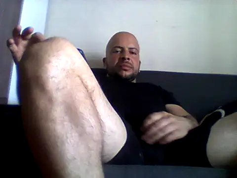 saitamahero1990 online show from October 27, 2025, 7:29 pm