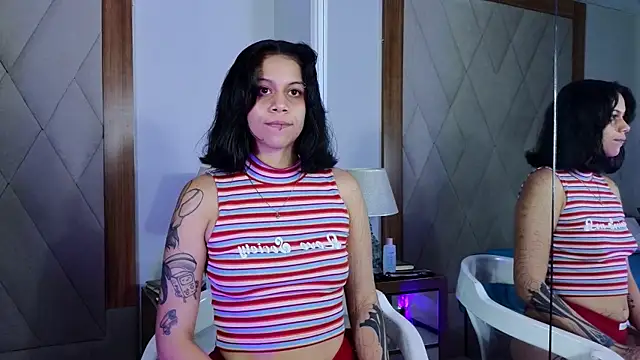 Snapshot of Athenea_sky_ chatting on November 6, 2025, 3:46 pm Athenea sky online show from November 6, 2025, 3:46 pm