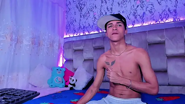 Snapshot of boyswantingplay chatting on November 6, 2025, 6:03 am boyswantingplay online show from November 6, 2025, 6:03 am