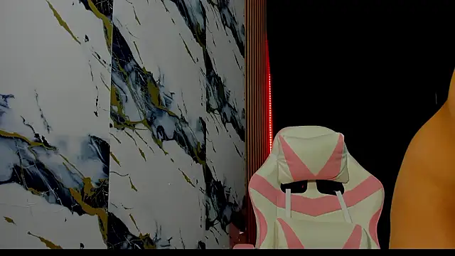 Scarlet DLuce online show from February 4, 2026, 8:53 am