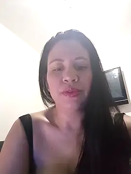 LeilaTaylor online show from January 7, 2026, 12:35 am