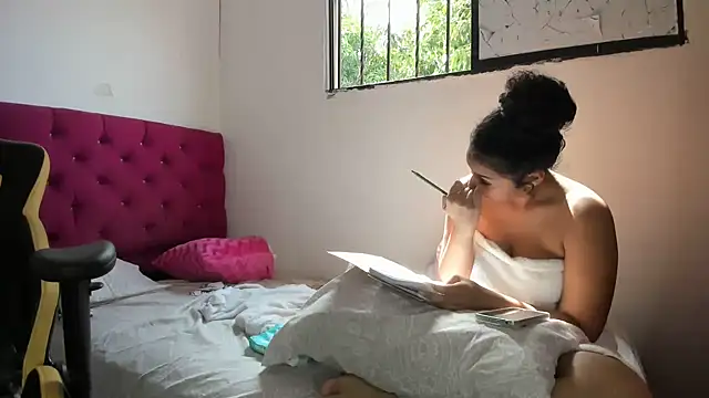 emily stars1 online show from March 18, 2026, 7:50 pm