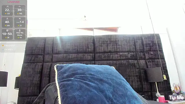 EmmadaSilva online show from April 6, 2026, 7:26 pm